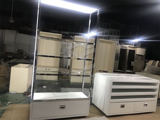 Monomer Design Glass Display Cabinet For Bags With T4 LED Lighting